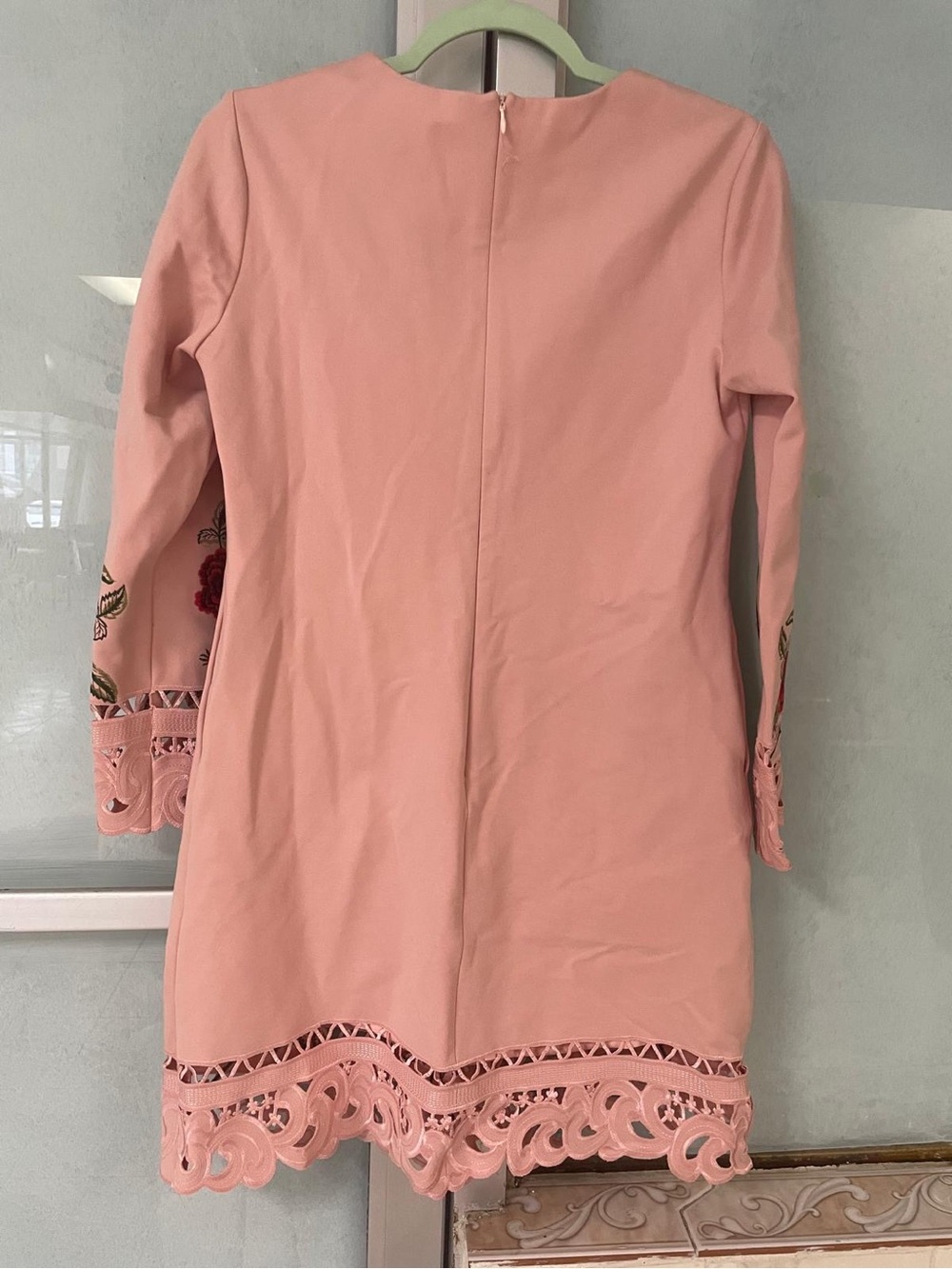 Women's Embroidered Pink Floral Lace-Trim Dress design inspired - Picture 8 of 9